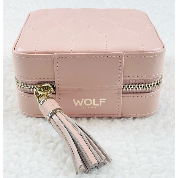WOLF • Caroline Pink Rose Quartz Quilted Leather Travel Jewelry Case - Picture 10 of 16